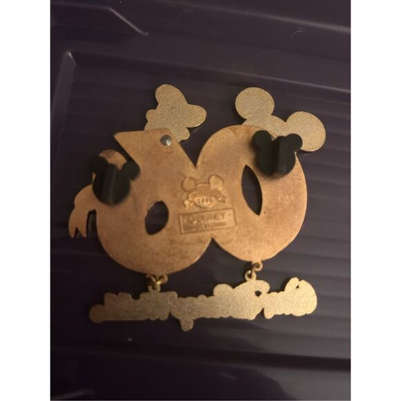 2006 Walt Disney World 06 Collection Dangle /Jumbo Pin Stitch Mickey Donald - Picture 2 of 2